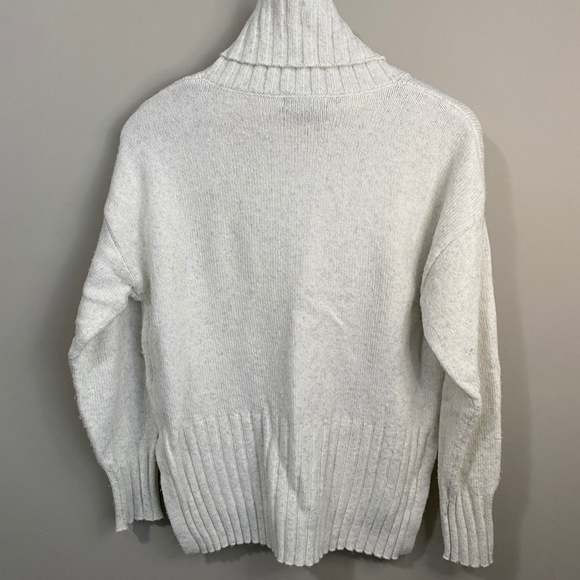 Rachel Zoe Los Angeles‎ Women's Fuzzy Turtleneck Long Sleeve Sweater Size Medium - Picture 4 of 9